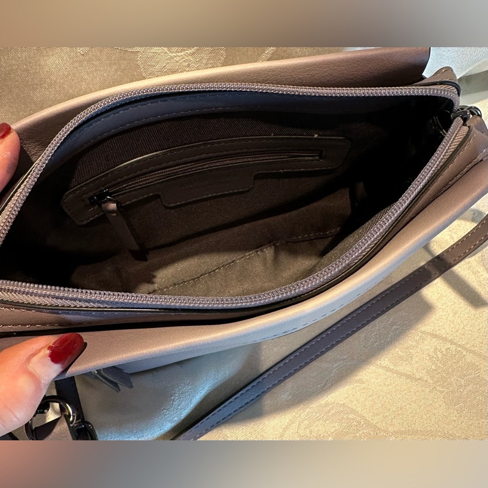 SIMPLY VERA WANG CROSSBODY BAG - Picture 4 of 11